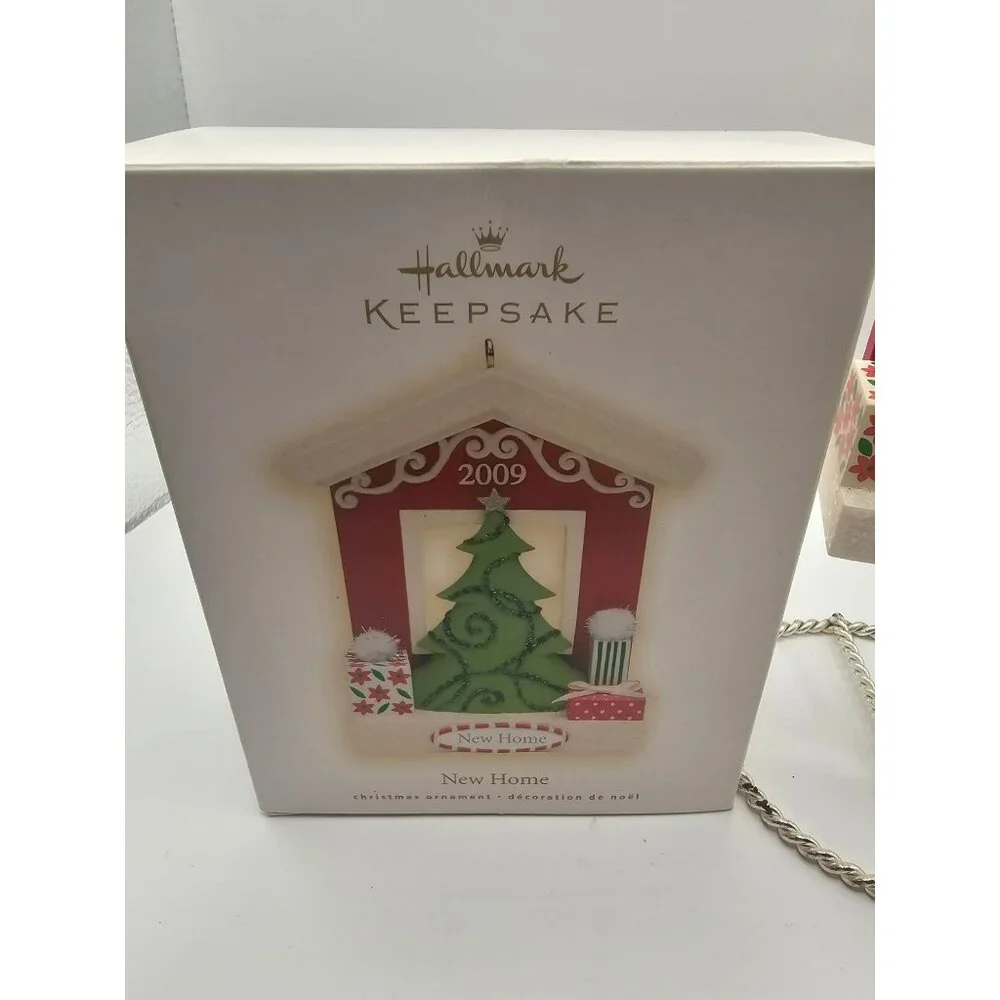 Hallmark Keepsake Christmas Ornament New‎ Home Dated 2009 Tree Presents 3x3.75